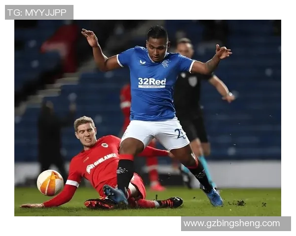 喀山与帕纳辛纳的精彩对决揭示足球战术与团队合作的魅力