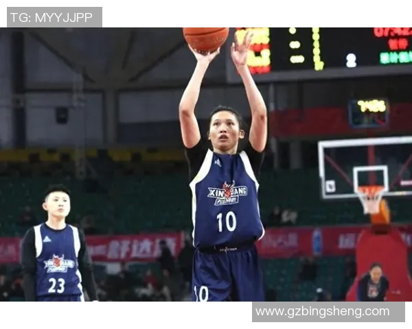 新疆女篮与北京女篮激战正酣谁能在赛场上笑到最后